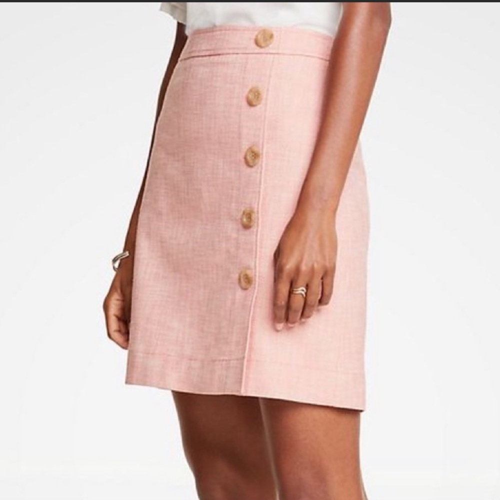 NWT Ann Taylor textured button skirt size 0p